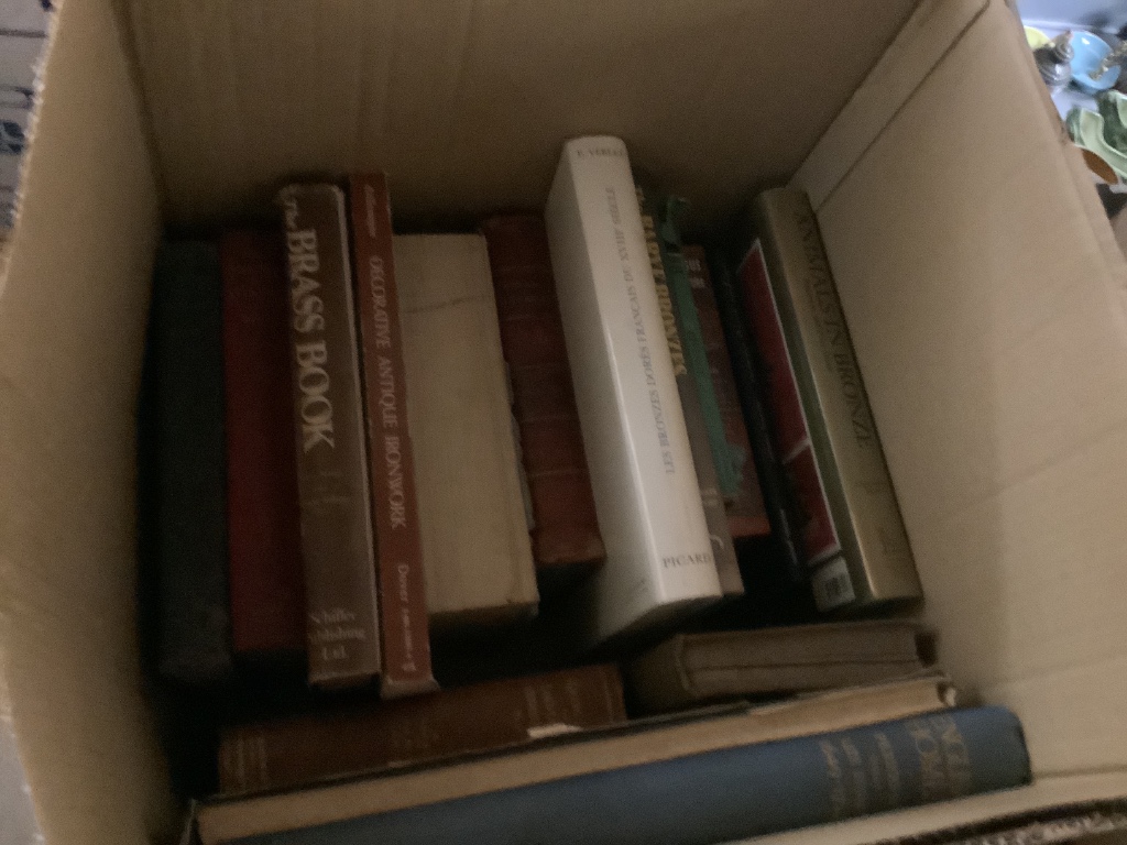 A collection of mainly Art and Antique reference books with some assorted bindings